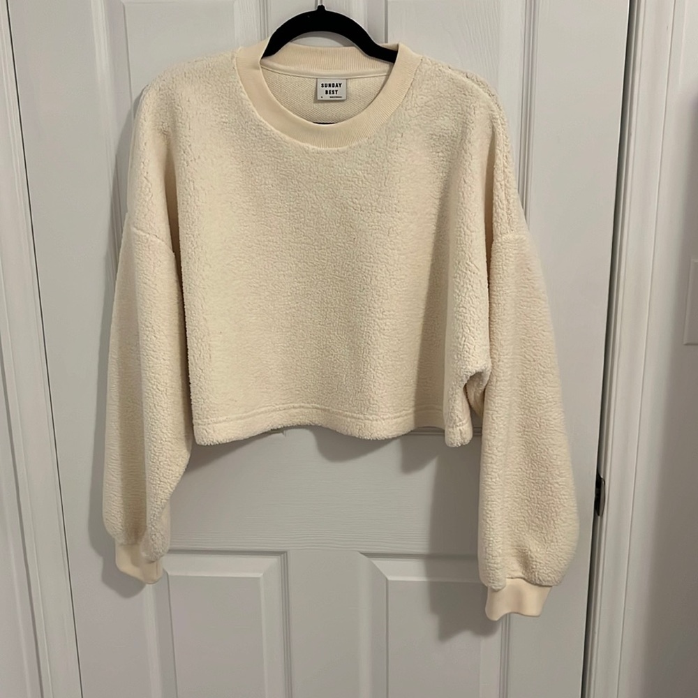 Sunday Best cropped Sherpa crew